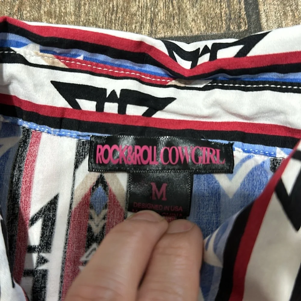 Rock & Roll Cowgirl Women’s Sz M Aztec‎ Print Pearl Snap Long Sleeve Shirt - Picture 6 of 12